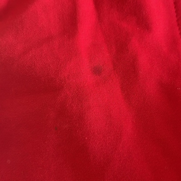 Red stylish track suit - Picture 3 of 9